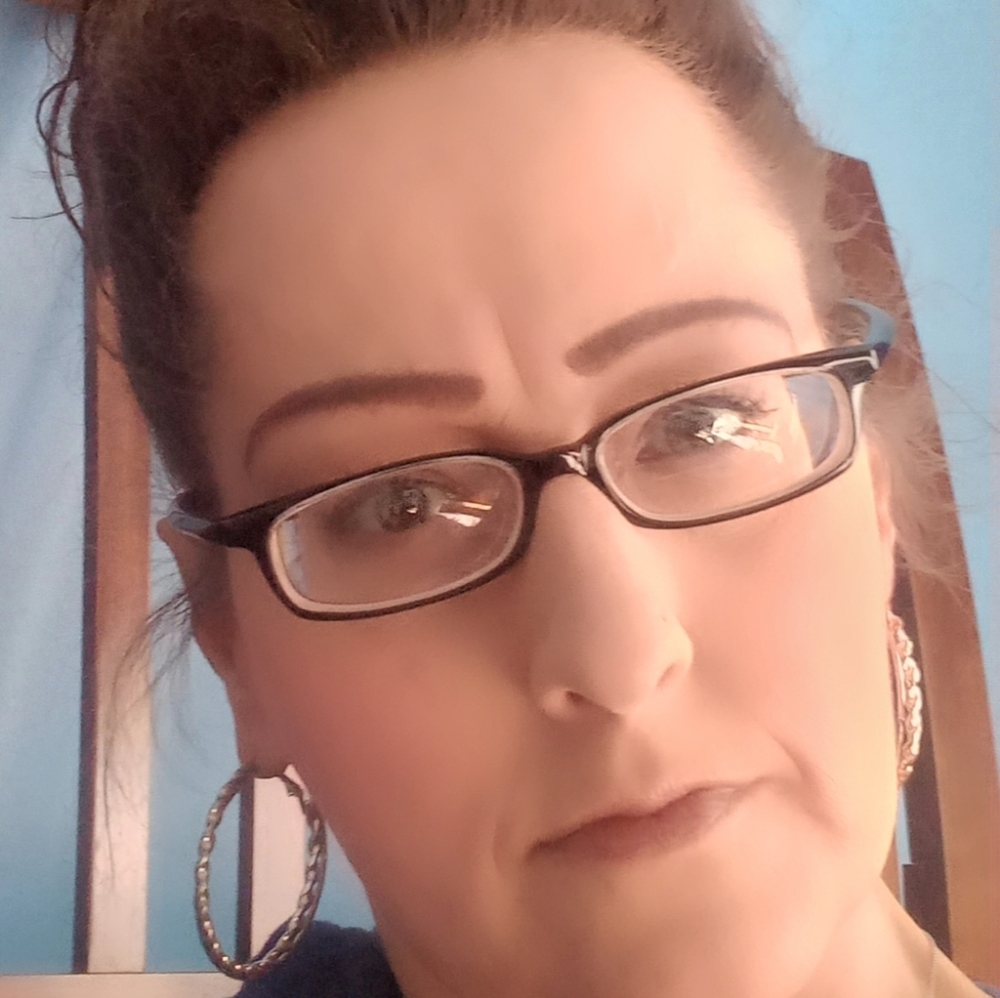 Meet your Posher, Caroline irene